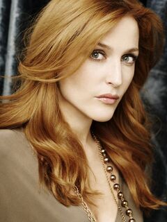 Gillian Anderson